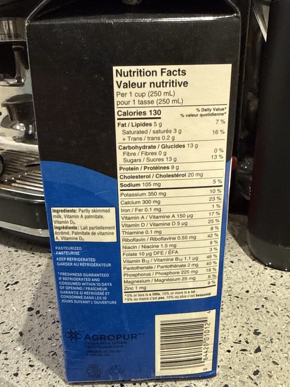 Natrel Partly Skimmed Milk 2% M.F. packshot