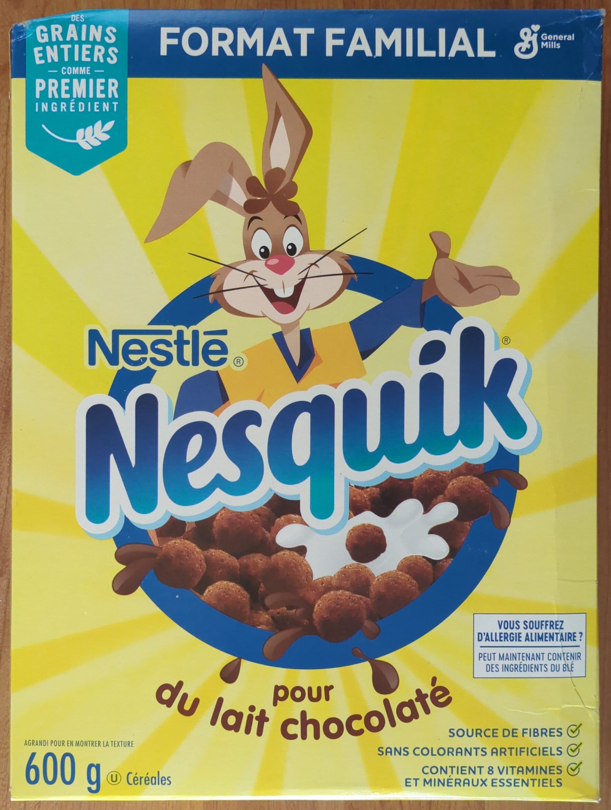 Nestlé Nesquik pour du lait chocolaté packshot