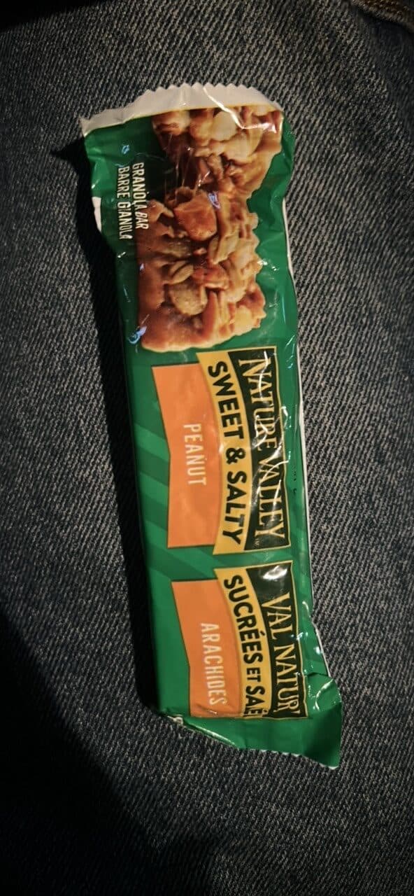 Nature Valley Nature Valley Sweet And Salty Peanut Chewy Nut Bar packshot