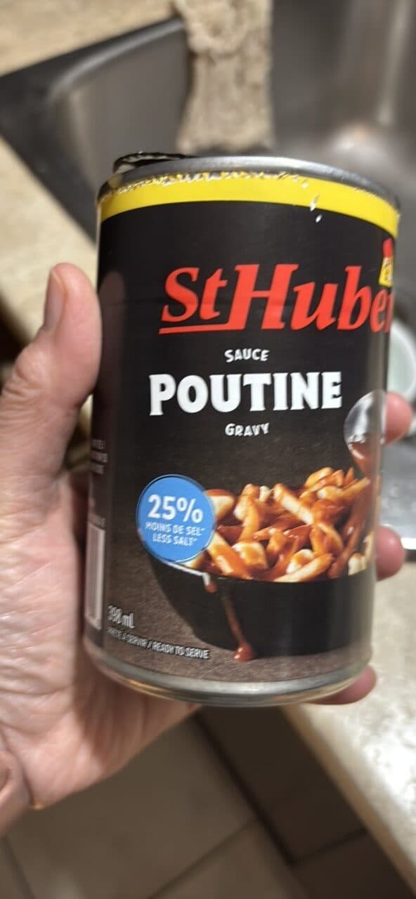 St Hubert Poutine gravy sauce less sodium packshot