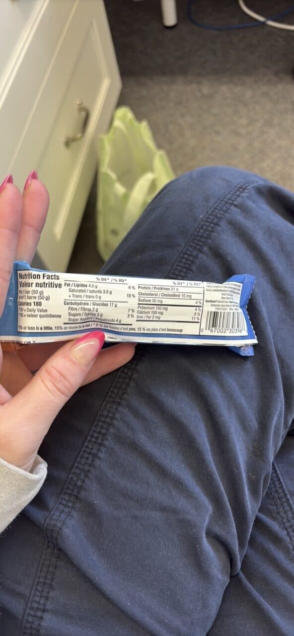 Pure protein Chocolate deluxe protein bar packshot