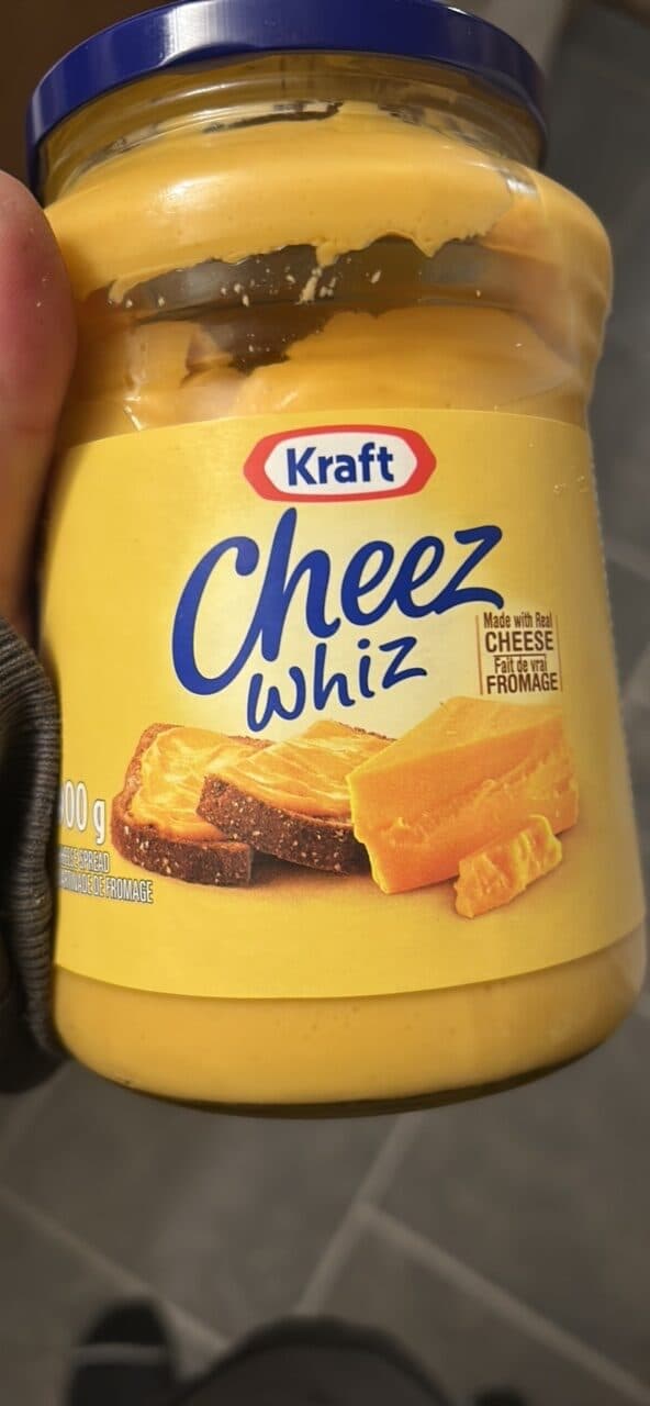 Kraft Cheez whiz packshot