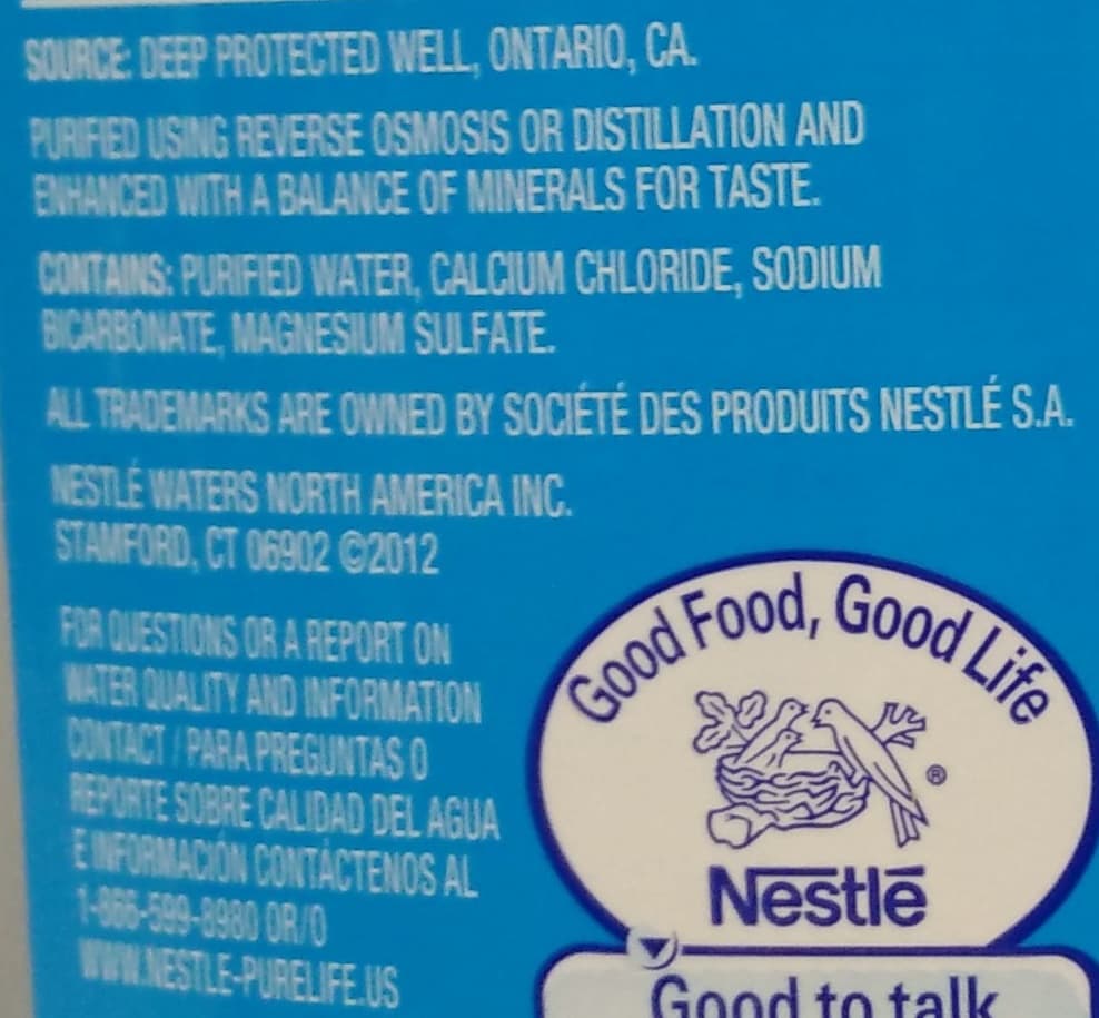 Nestlé Purified Water packshot