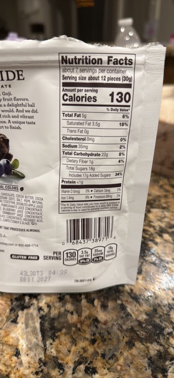 Brookside Dark Chocolate Açai & Blueberry Flavors packshot