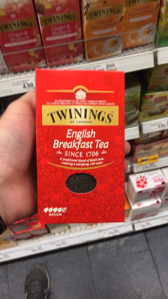 Twinings English Breakfast Tea packshot