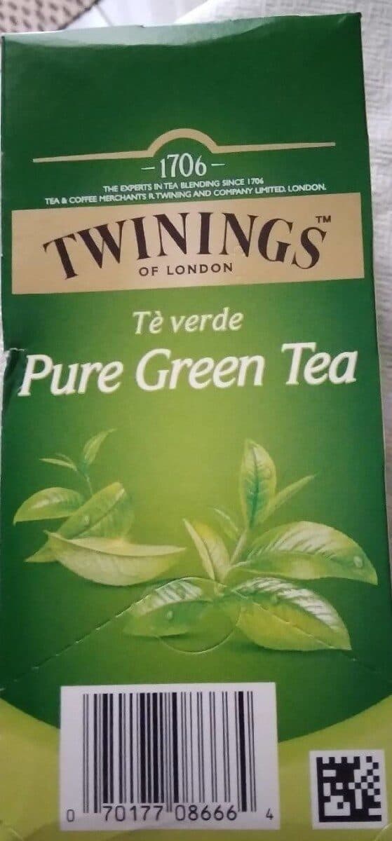 Twinings Pure Green tea packshot