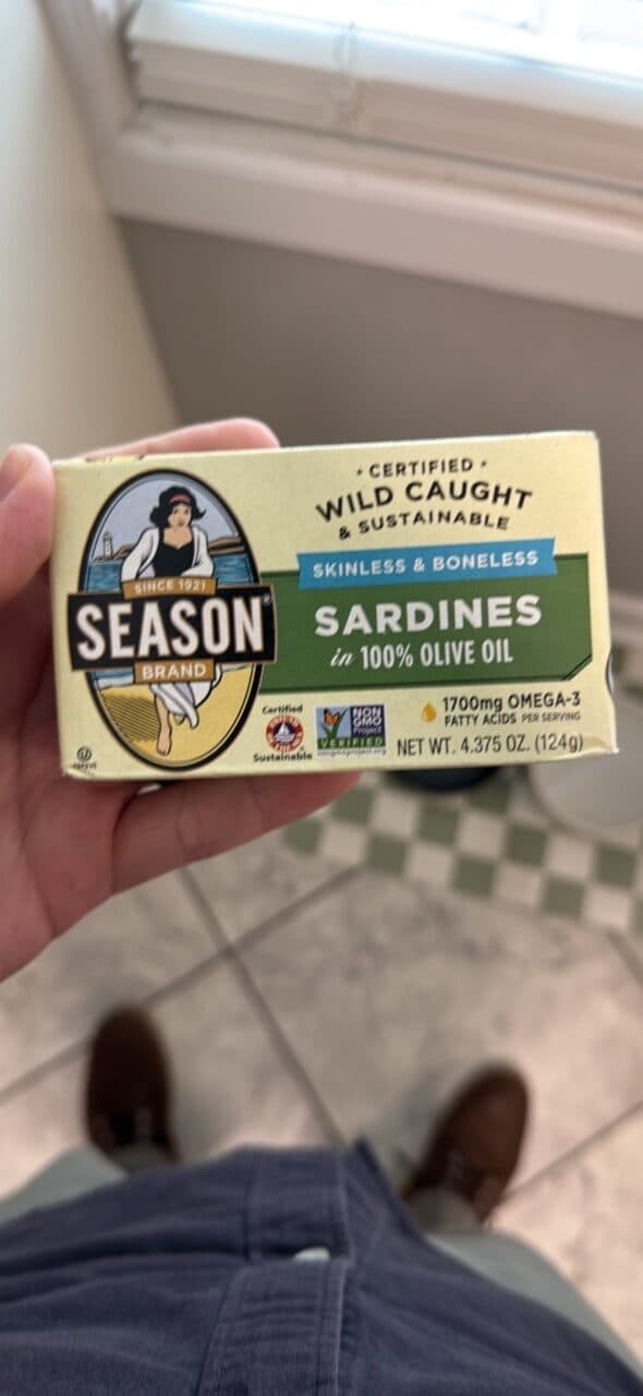 Season Skinless & Boneless Sardines in 100% Olive Oil packshot