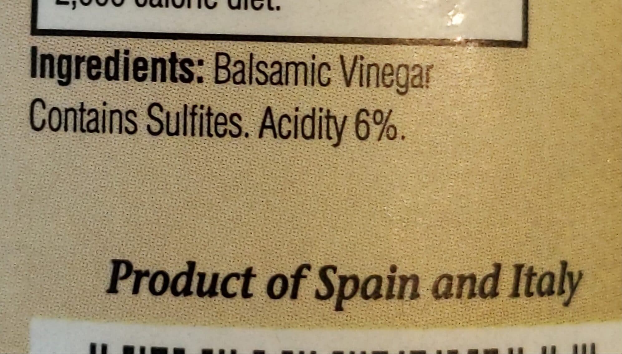 Pompeian Balsamic vinegar packshot