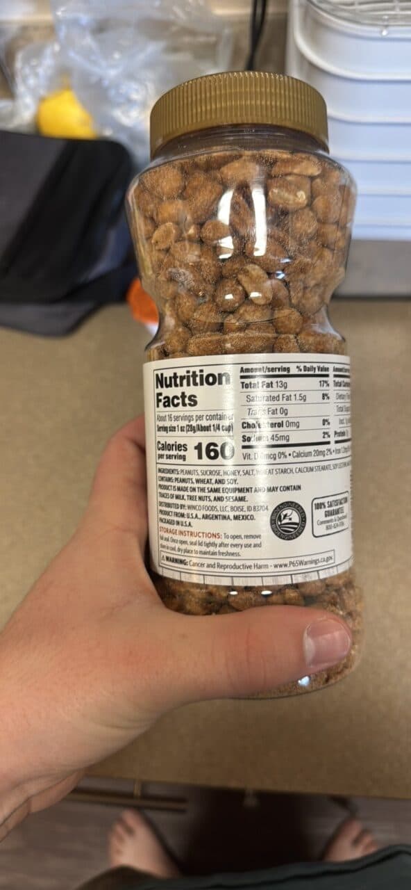 WinCo Foods honey dry roasted Peanuts packshot