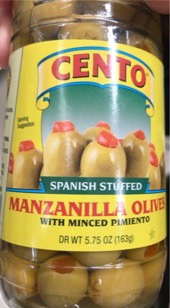Cento Manzanilla Olives packshot