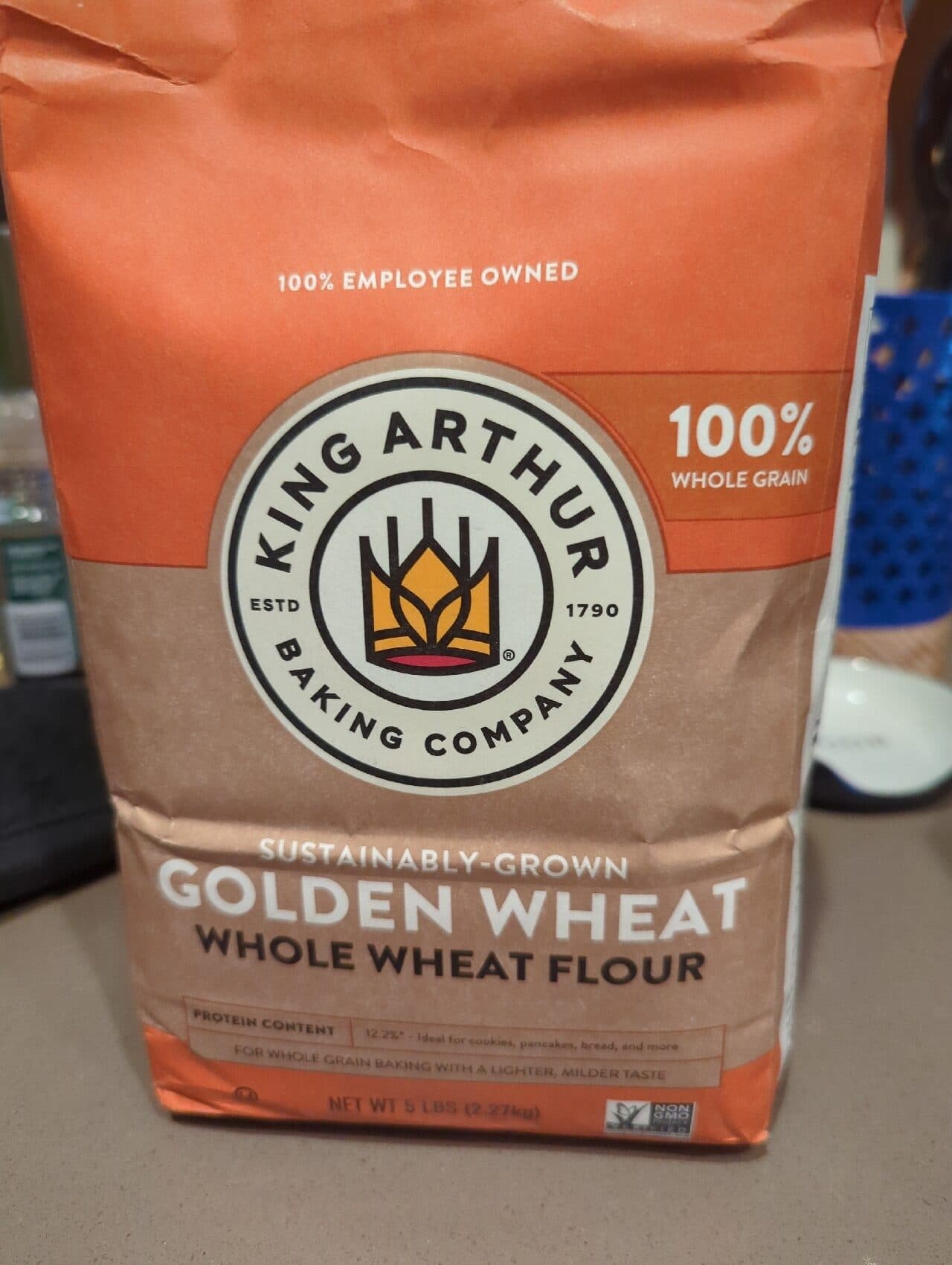 King Arthur Baking Company Stone-Ground White Whole Wheat Flour packshot