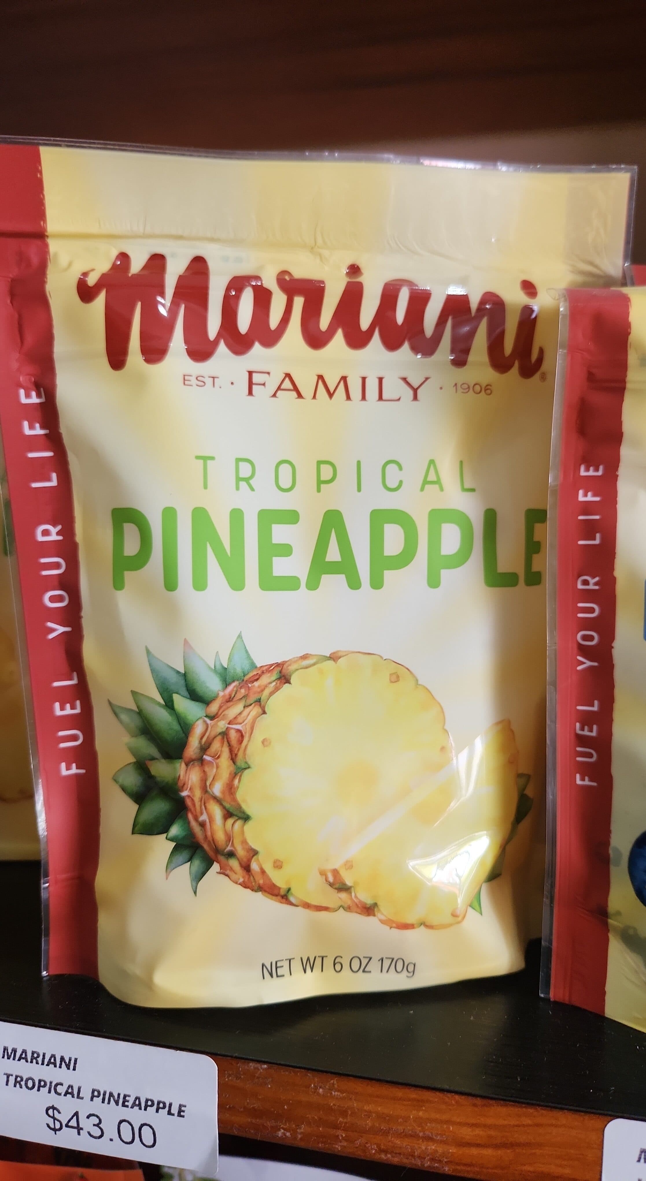 Mariani Sweetened Pineapple Bites packshot
