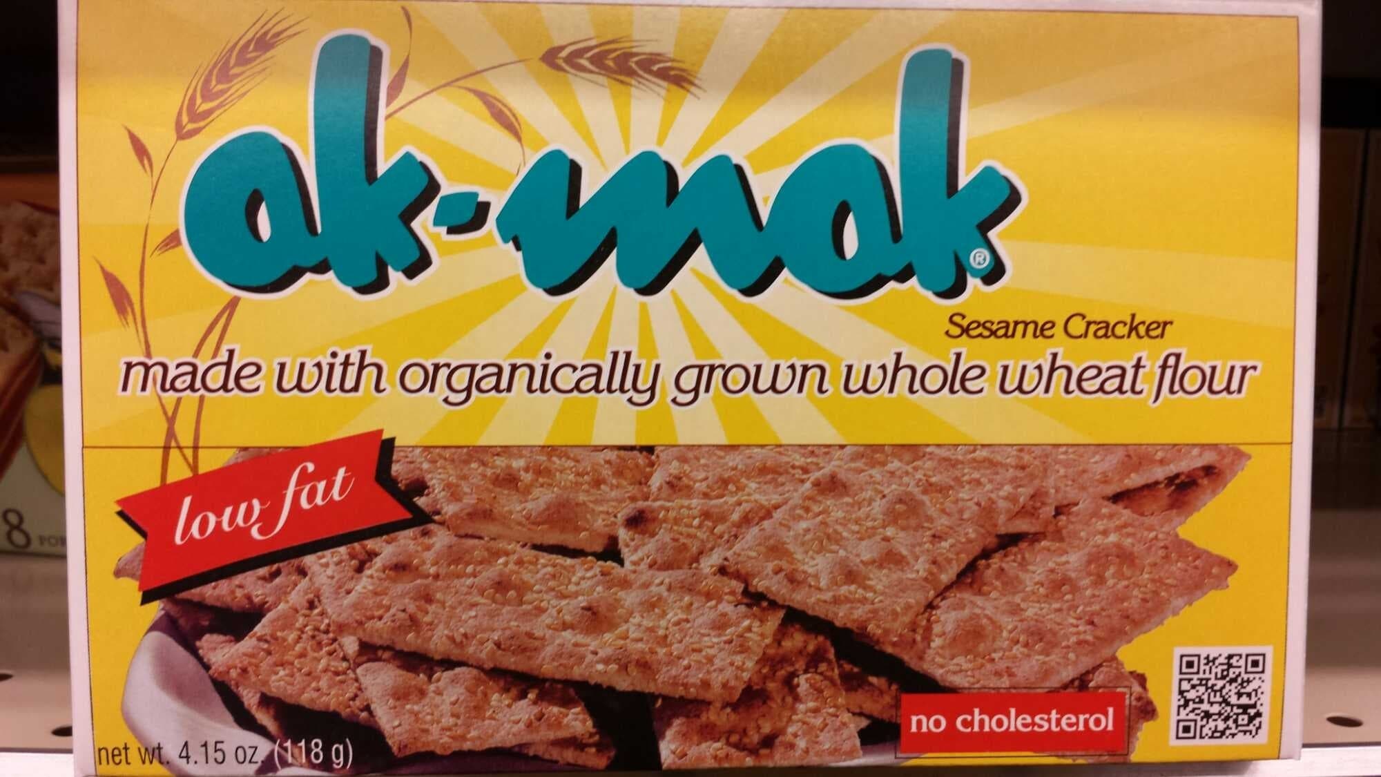 Ak-Mak Sesame Cracker packshot