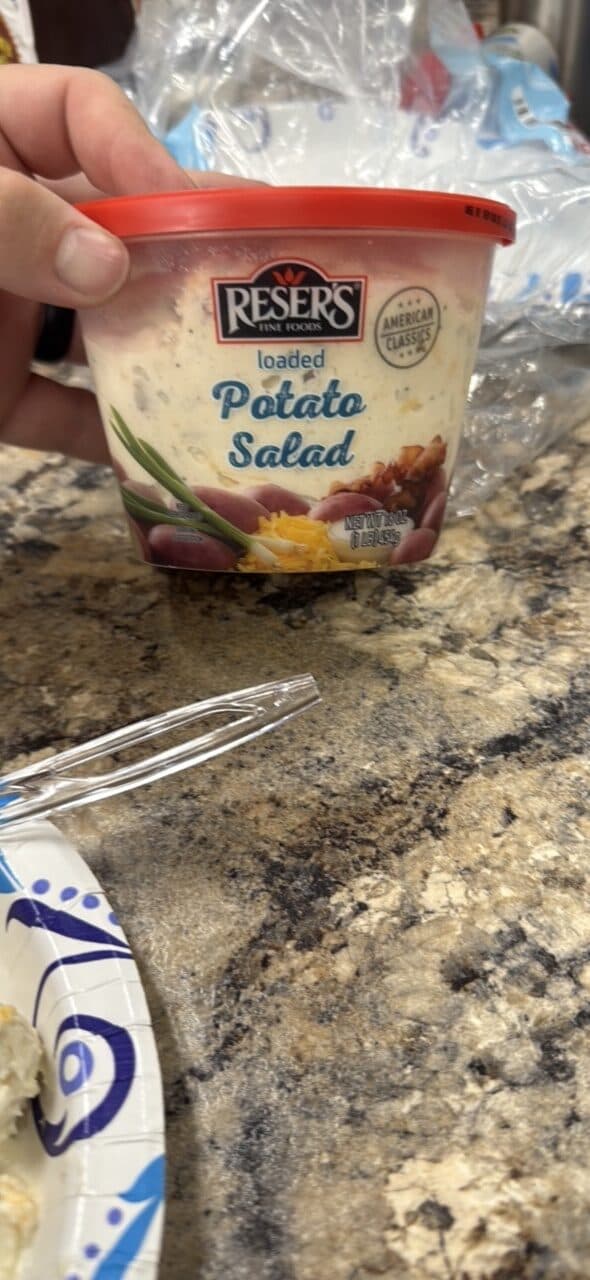 Reser's loaded Potato Salad packshot