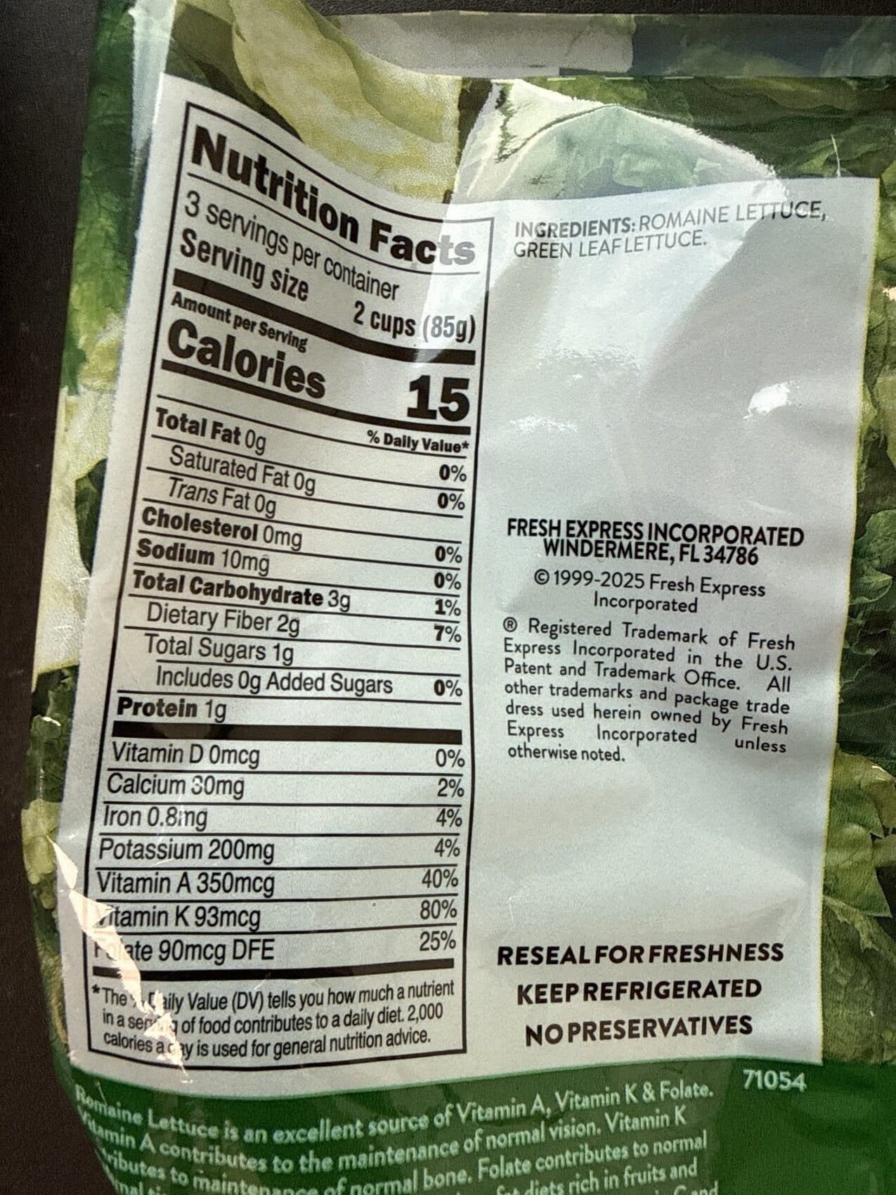 Fresh Express Leafy Green Romaine packshot