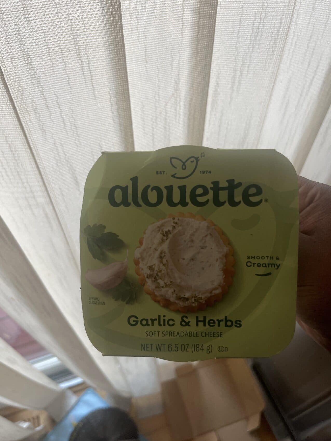 alouette Alouette garlic &herbs soft spreadable cheese packshot