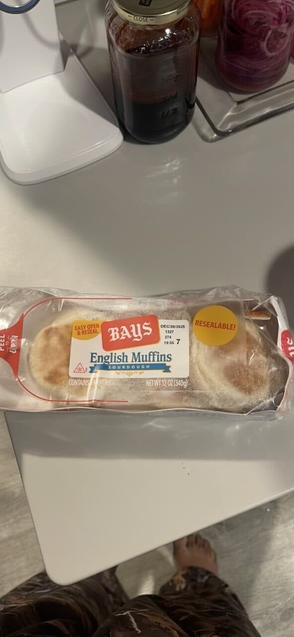 Bays English Muffins Sourdough packshot