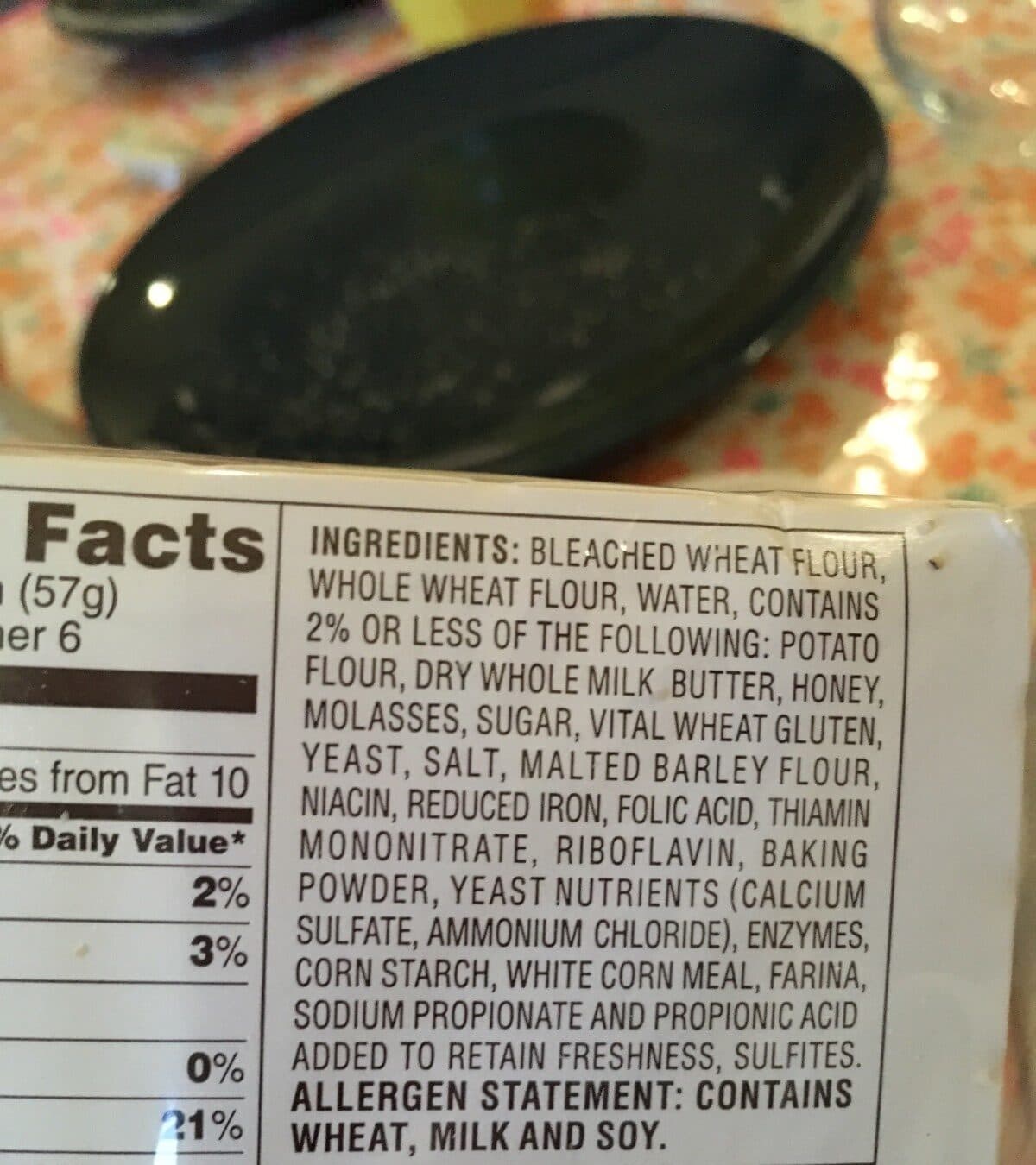 Bays English muffins packshot