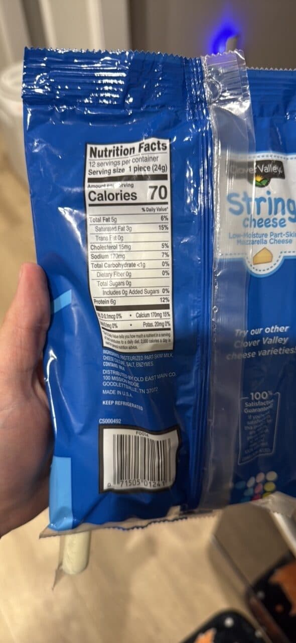 Clover Valley String cheese Low-Moisture Part-Skim Mozzarella Cheese packshot