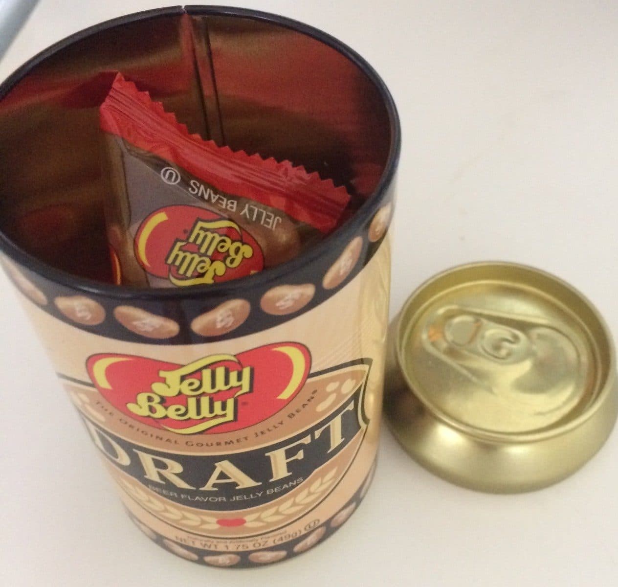 Jelly Belly Beer flavor jelly beans packshot