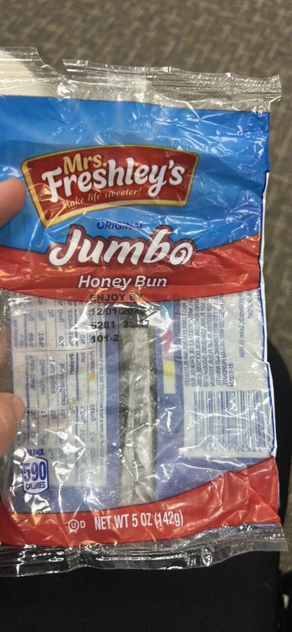 Mrs. Freshley's Jumbo Honey Bun packshot