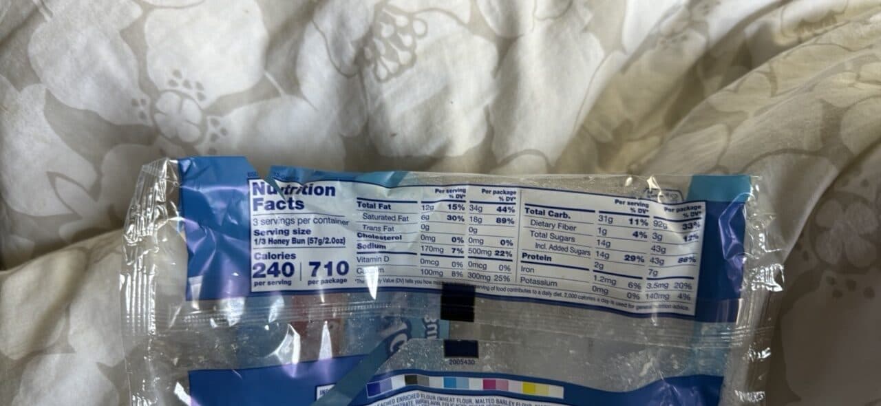 Mrs. Freshley's Grand Iced Honey Bun packshot