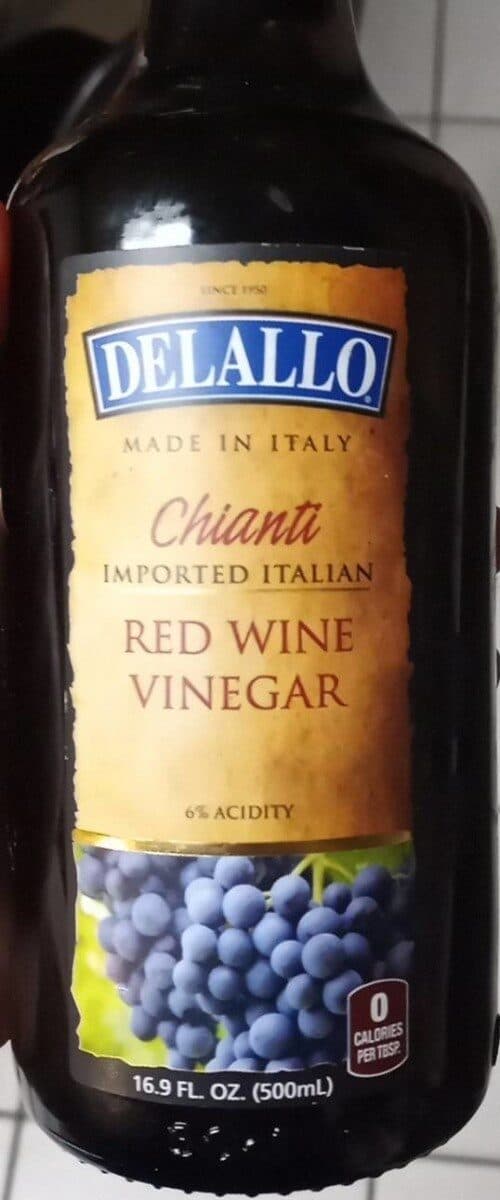 George Delallo Co. Inc. Red Wine Vinegar packshot