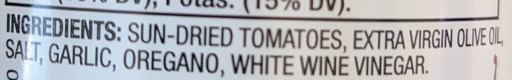 Delallo Sun-Dried Tomatoes In Extra Virgin Olive Oil packshot