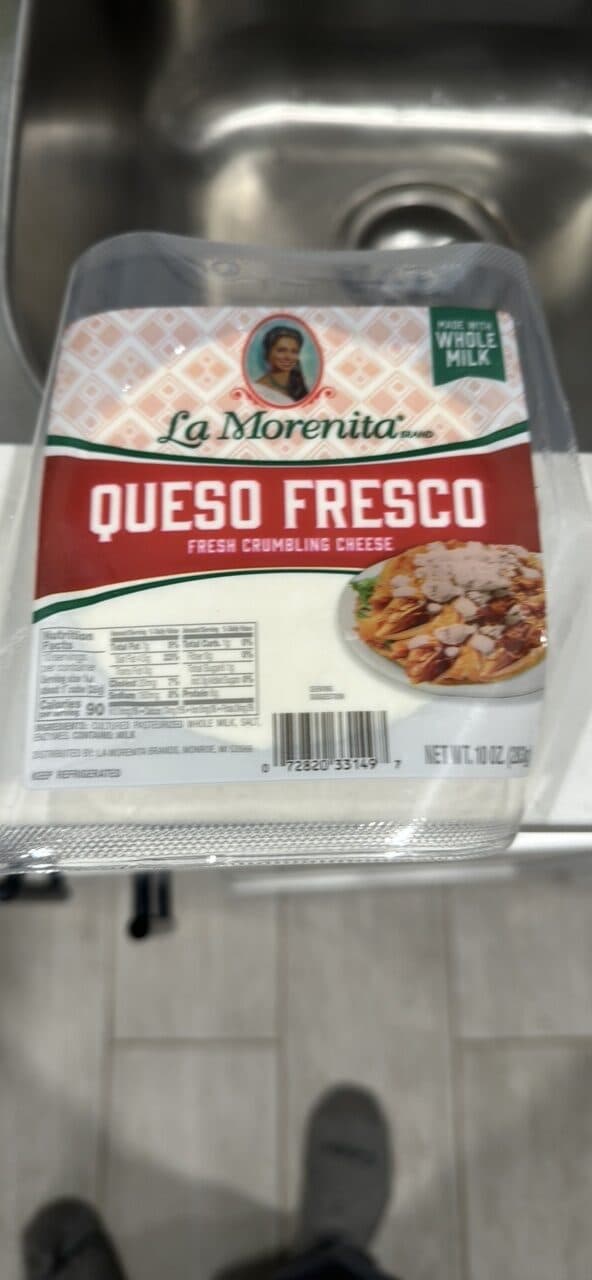 La Morenita Queso Fresco Fresh Crumbling Cheese packshot