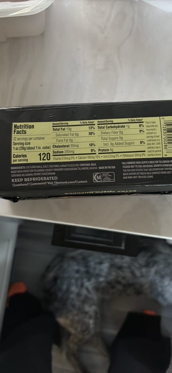 Tillamook Extra Sharp Cheddar Cheese packshot