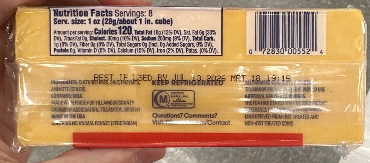 Tillamook County Creamery Association Sharp Cheddar Natural Cheese packshot
