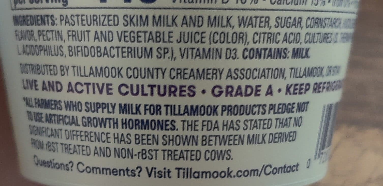 Tillamook Mountain Huckleberry Lowfat Yogurt packshot