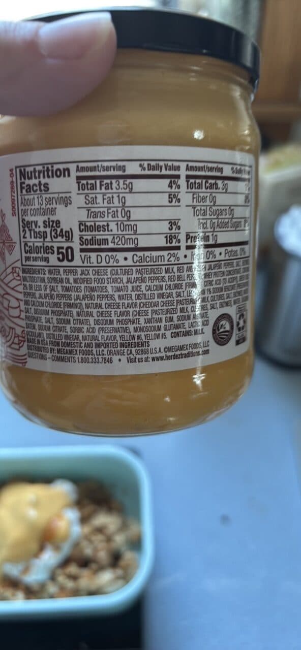 HERDEZ Salsa Con Queso Dip Creamy Dip packshot