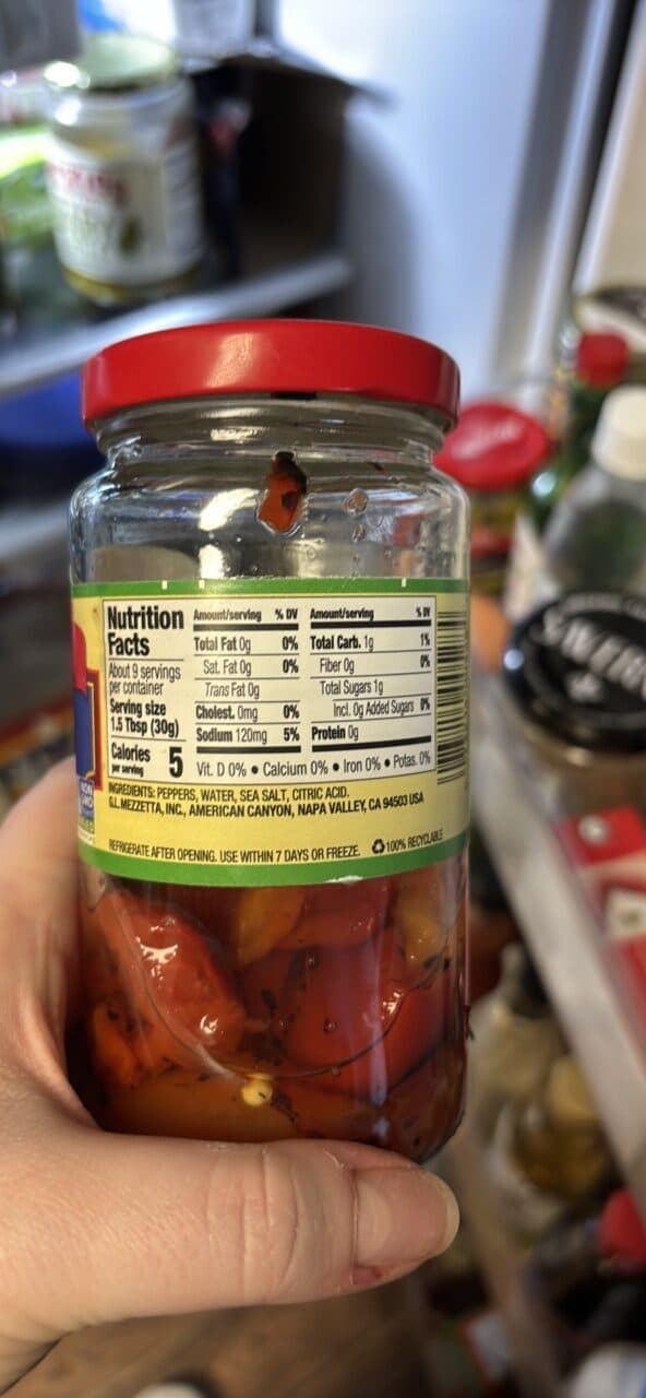 Mezzetta ROASTED RED BELL PEPPERS packshot