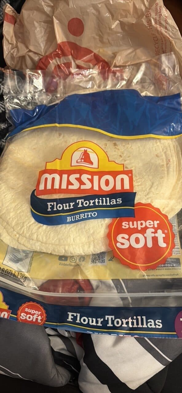 Mission Flour Tortillas Burrito packshot