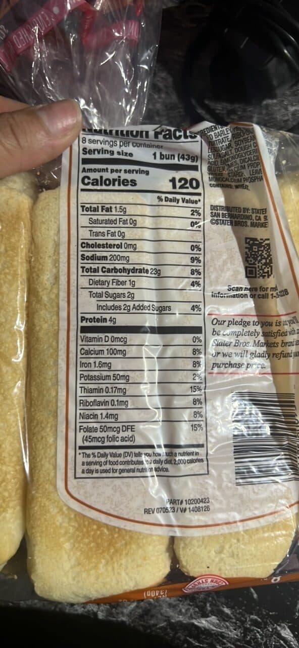 Country Harvest Enriched Hot Dog Buns packshot