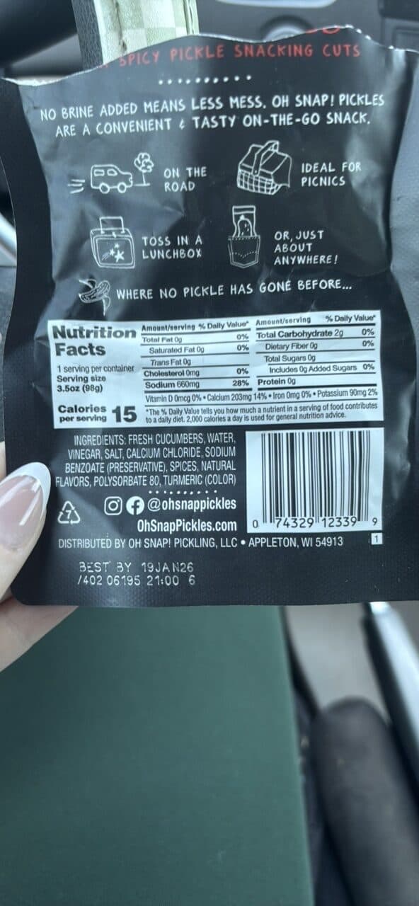 OH SNAP! Hottie Bites Hot N' Spicy Pickle Snacking Chips packshot