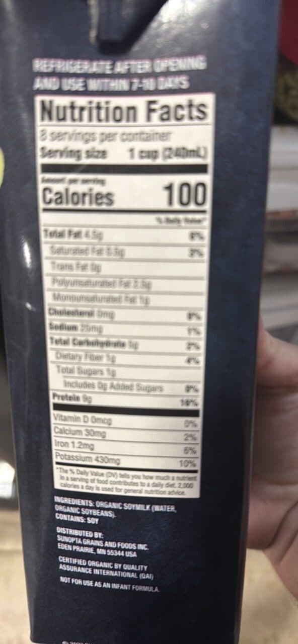 West Life Organic Unsweetened Soymilk Plain packshot