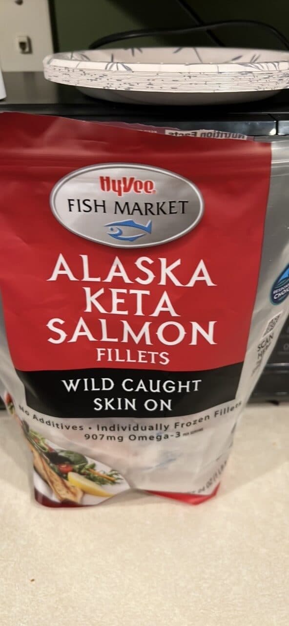 HyVee Fish Market Alaska Keta Salmon Fillets packshot