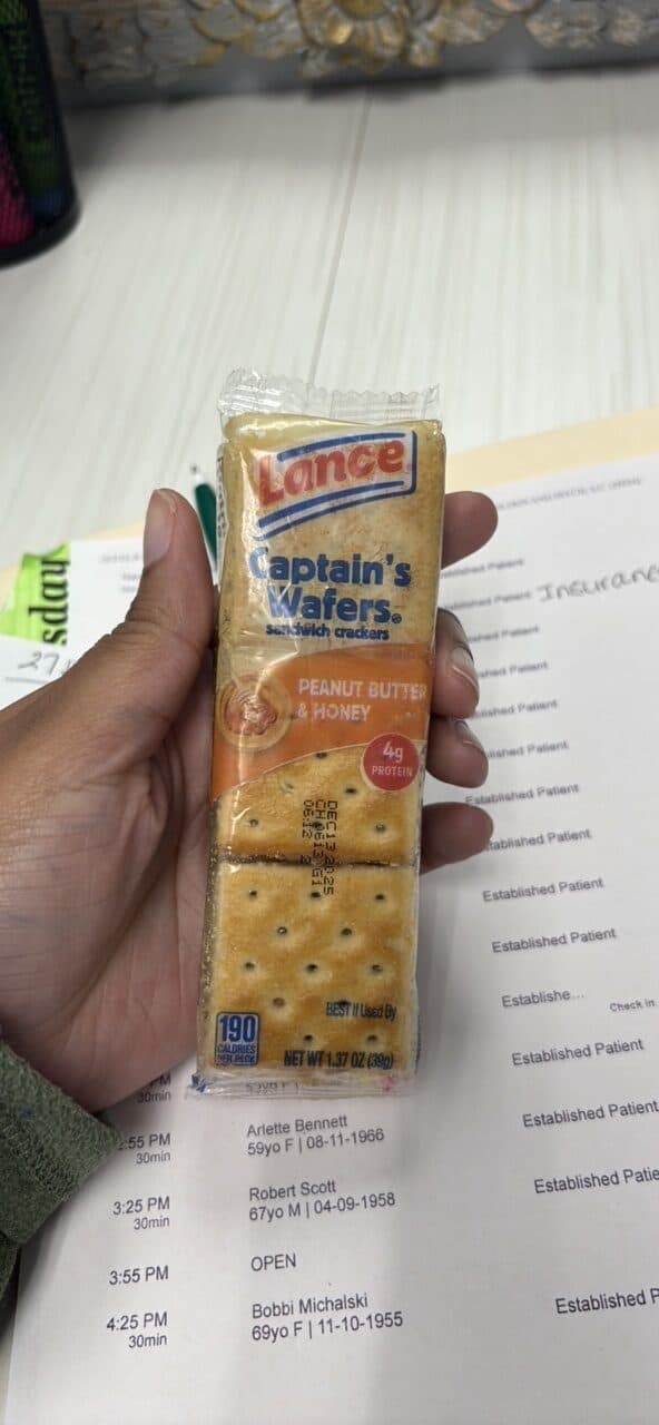 Lance Captain's Wafers sandwich crackers packshot