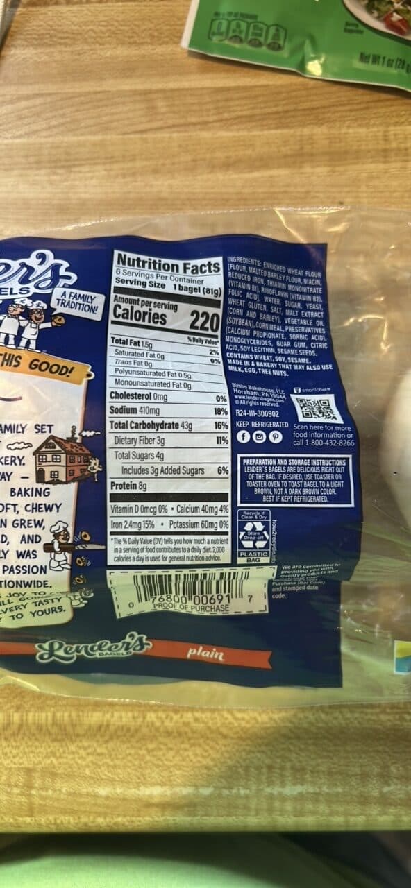 Lender's Bagels plain bagel packshot