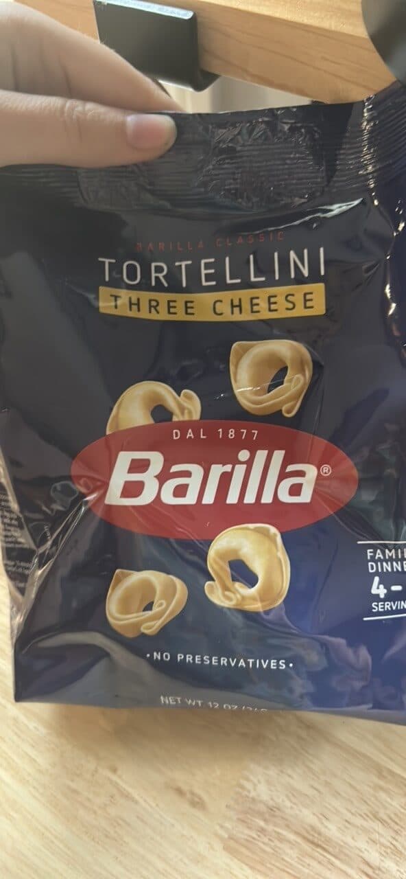 Barilla Tortellini Three Cheese packshot
