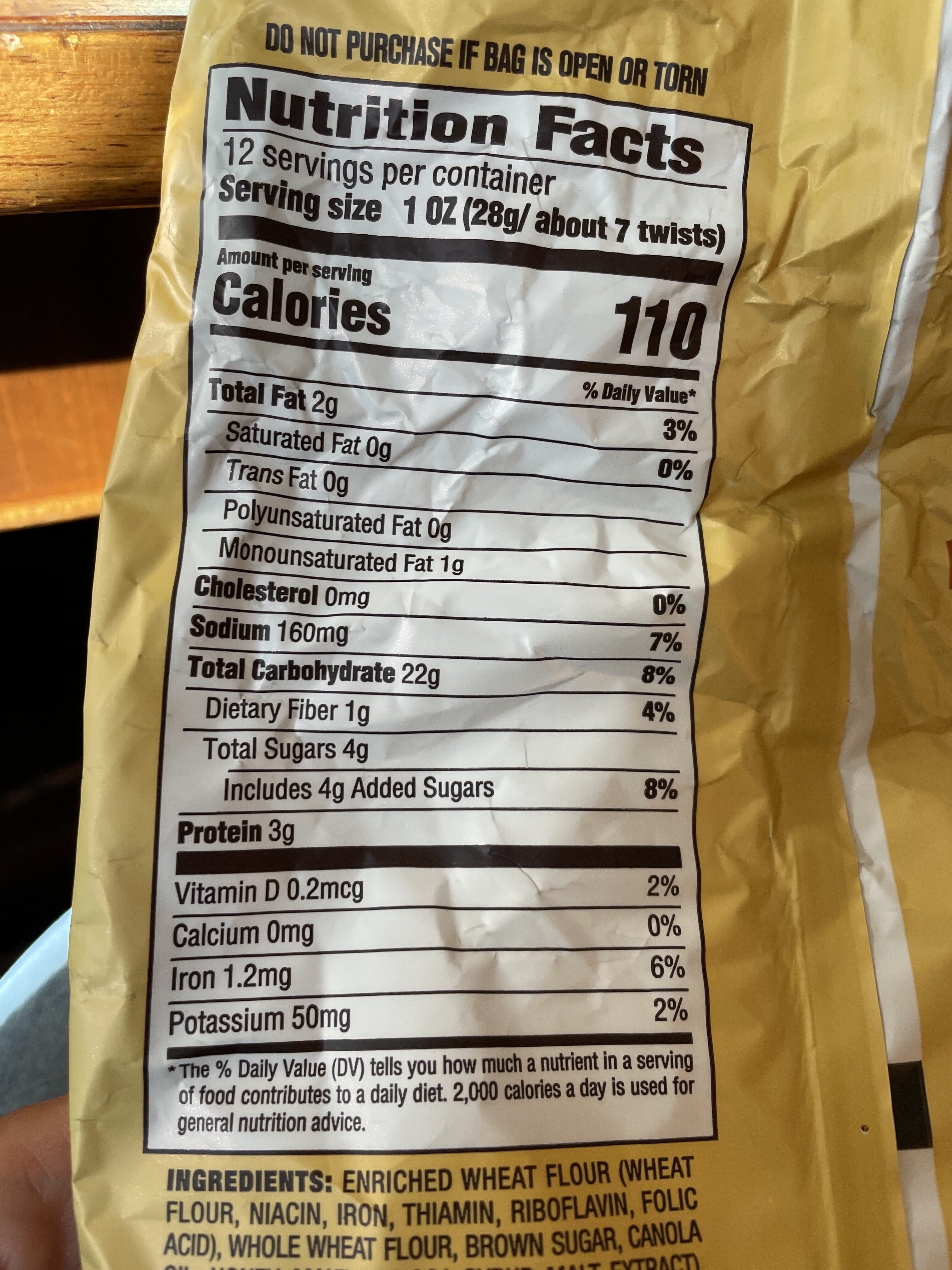 Snyder's of Hanover Braided Twists Honey Wheat packshot