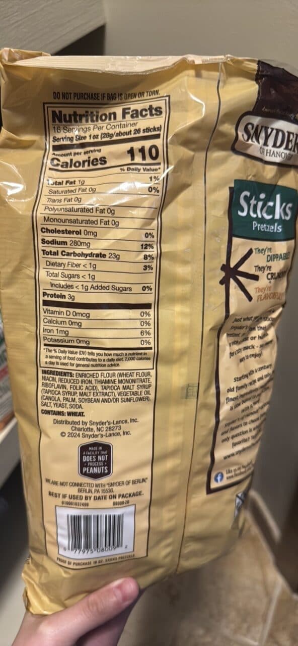 SNYDER'S of Hanover STICKS PRETZELS packshot