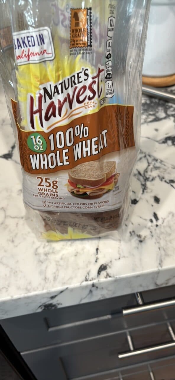 Nature's Harvest 100% Whole Wheat Bread packshot