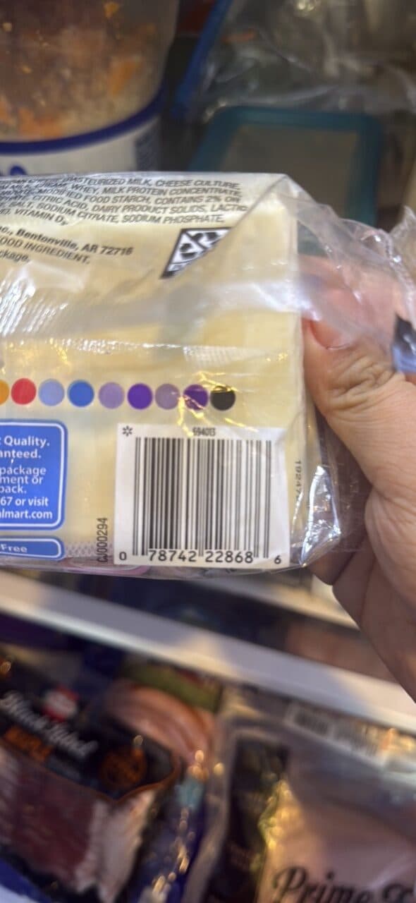 Great Value Singles White American Pasteurized Prepared Cheese Product packshot