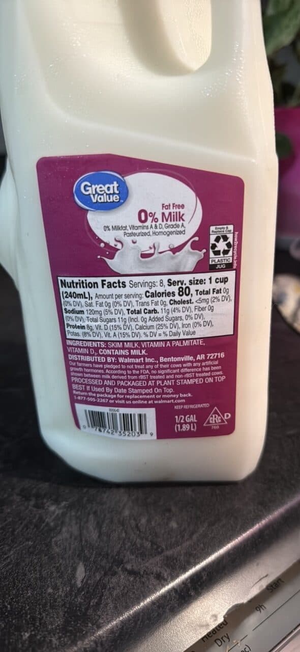 Great Value Fat Free Milk packshot