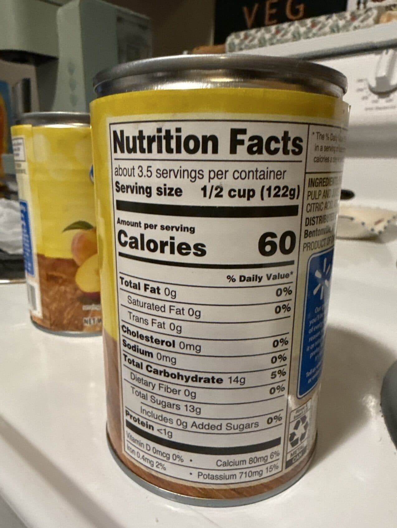 Great Value Sliced peaches packshot