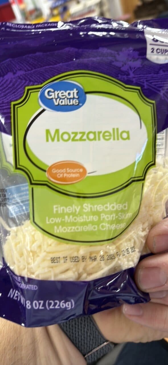 Great Value Finely Shredded Low-Moisture Part-Skim Mozzarella Cheese packshot