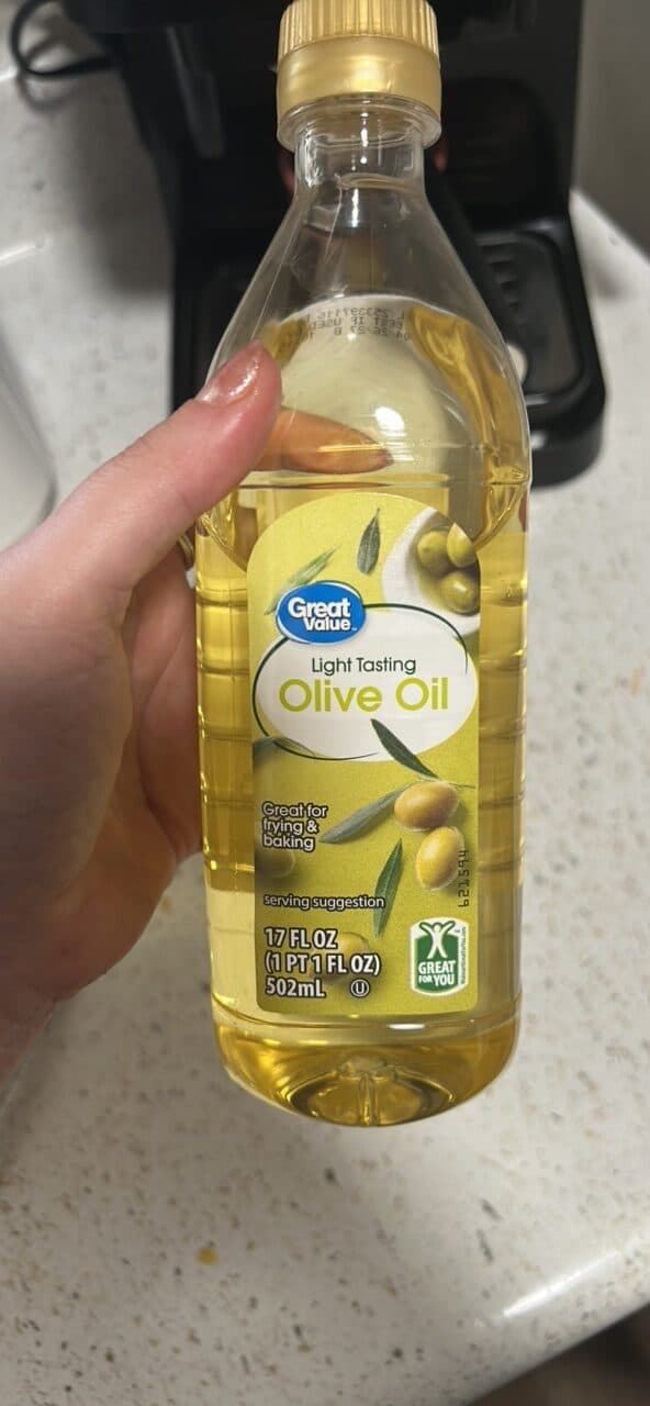 Great Value Light Tasting Olive Oil packshot